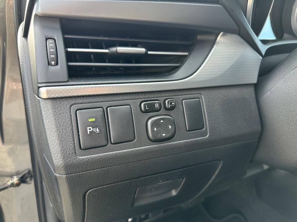 Toyota Avensis Touring Sports 1.8 VVT-i Premium | Trekhaak | Automaat | Stoelverwarming - Image 23