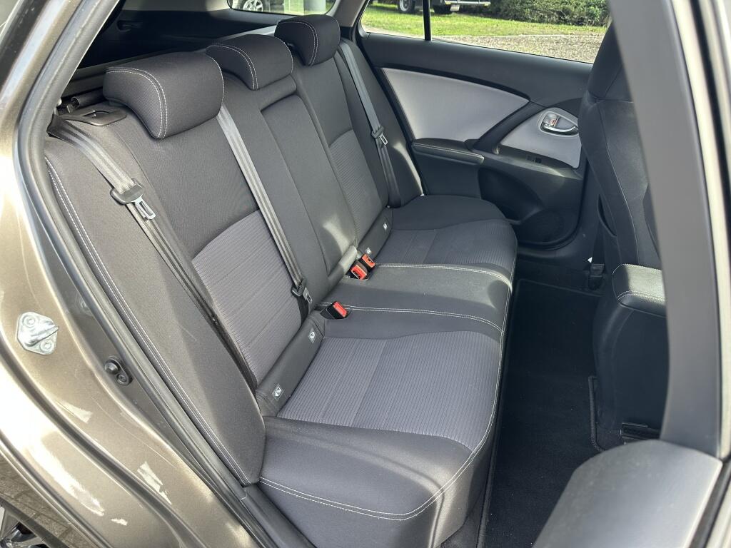 Toyota Avensis Touring Sports 1.8 VVT-i Premium | Trekhaak | Automaat | Stoelverwarming - Image 28