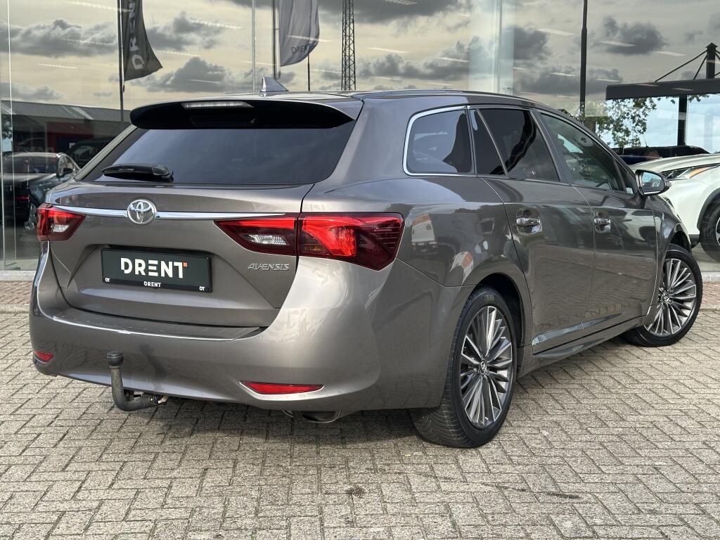 Toyota Avensis Touring Sports 1.8 VVT-i Premium | Trekhaak | Automaat | Stoelverwarming - Image 5