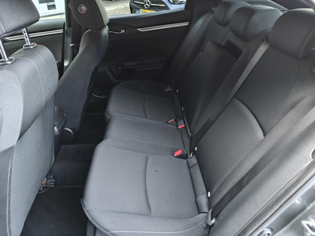 Honda Civic 1.5 i-VTEC Sport - Image 9