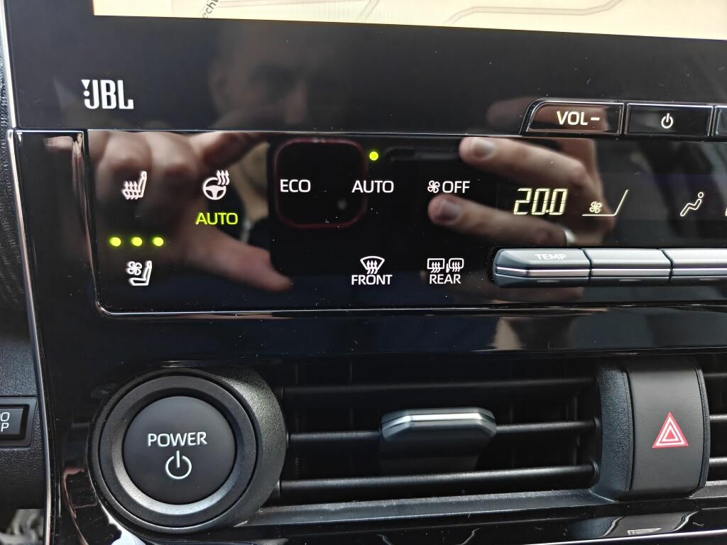 Toyota bZ4X Premium 71 kWh | SOH 98.7% | NL Auto | 3 Fase | 360 camera | Full Options | Stoelventilatie - Image 32