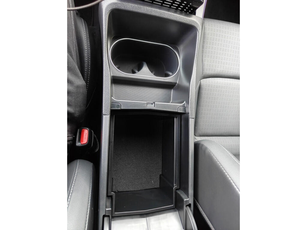 Toyota bZ4X Premium 71 kWh | SOH 98.7% | NL Auto | 3 Fase | 360 camera | Full Options | Stoelventilatie - Image 37