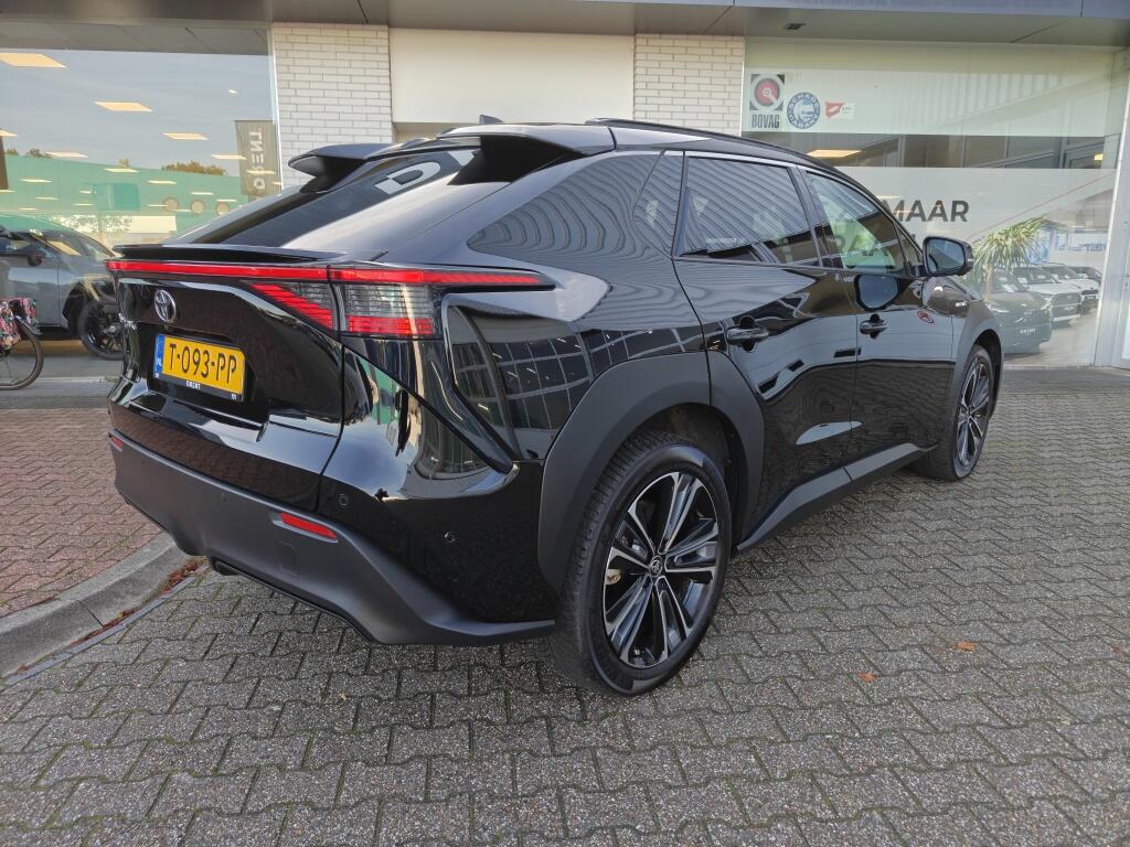 Toyota bZ4X Premium 71 kWh | SOH 98.7% | NL Auto | 3 Fase | 360 camera | Full Options | Stoelventilatie - Image 4
