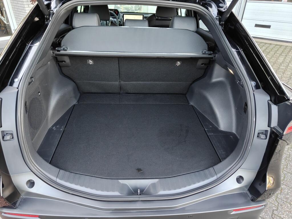 Toyota bZ4X Premium 71 kWh | SOH 98.7% | NL Auto | 3 Fase | 360 camera | Full Options | Stoelventilatie - Image 8