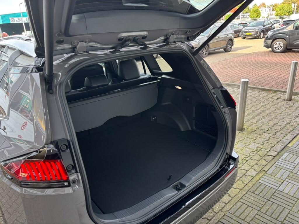 Toyota RAV4 2.5 HEV 200 AWD-i First Edition | NIEUW TYPE! | 2000KG trekgewicht - Image 35