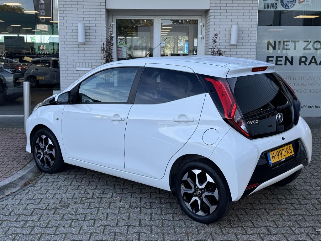 Toyota Aygo 1.0 VVT-i x-joy | Apple Carplay/Android Auto | Clima | LM - Image 3