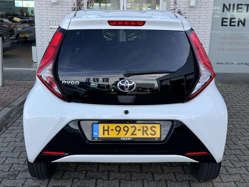 Toyota Aygo 1.0 VVT-i x-joy | Apple Carplay/Android Auto | Clima | LM - Image 4