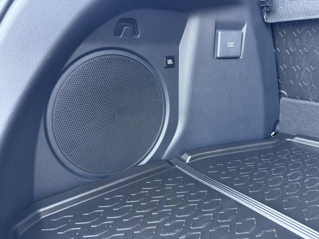 Toyota C-HR 2.0 PHEV 220 GR Sport Bi-Tone | Memory Seat | JBL | Stuurwielverw. | 19 Inch| Elektrische achterklep - Image 10