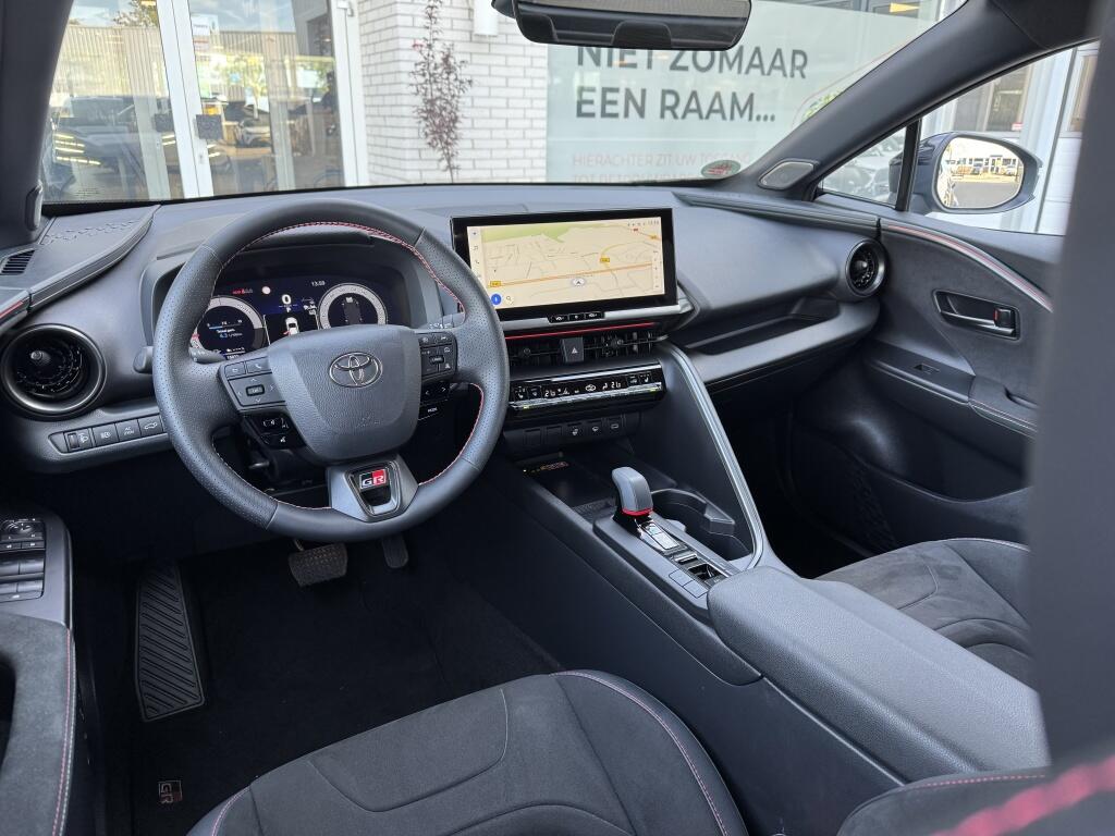 Toyota C-HR 2.0 PHEV 220 GR Sport Bi-Tone | Memory Seat | JBL | Stuurwielverw. | 19 Inch| Elektrische achterklep - Image 13