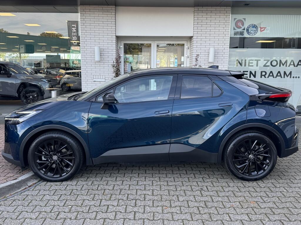 Toyota C-HR 2.0 PHEV 220 GR Sport Bi-Tone | Memory Seat | JBL | Stuurwielverw. | 19 Inch| Elektrische achterklep - Image 2