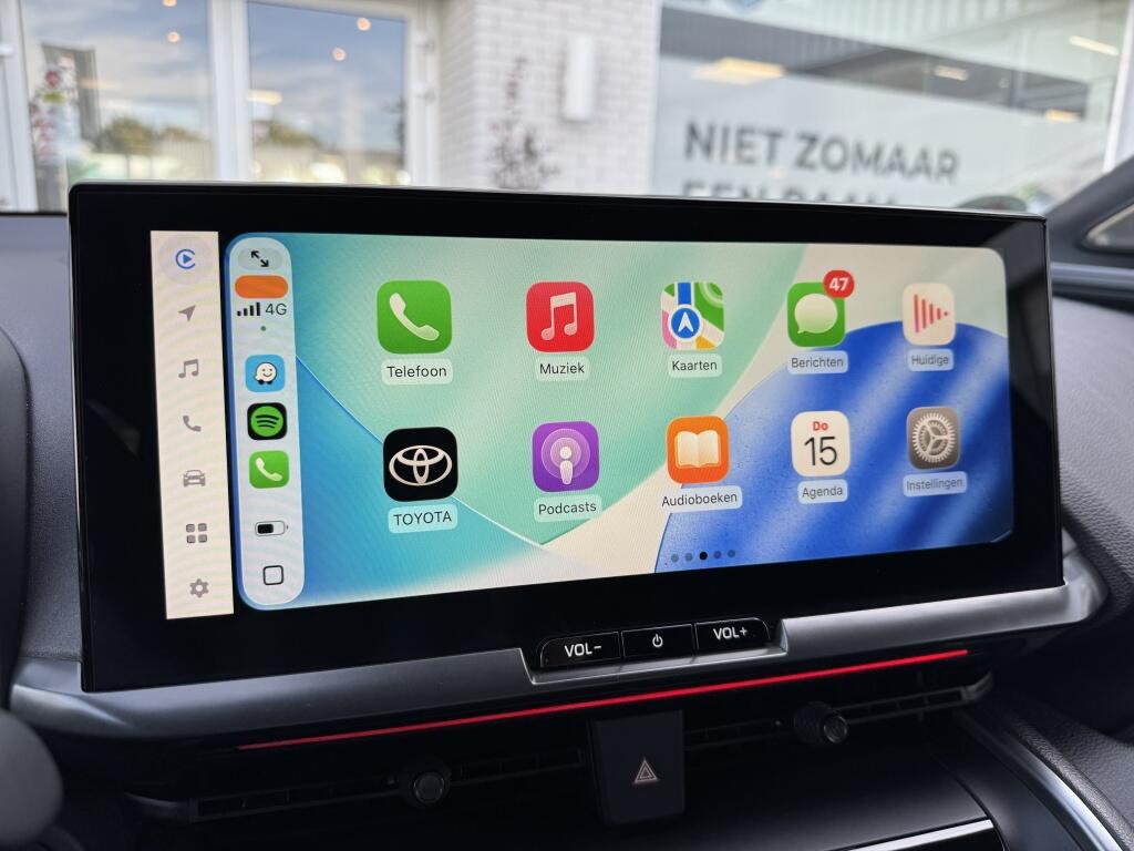 Toyota C-HR 2.0 PHEV 220 GR Sport Bi-Tone | Memory Seat | JBL | Stuurwielverw. | 19 Inch| Elektrische achterklep - Image 27