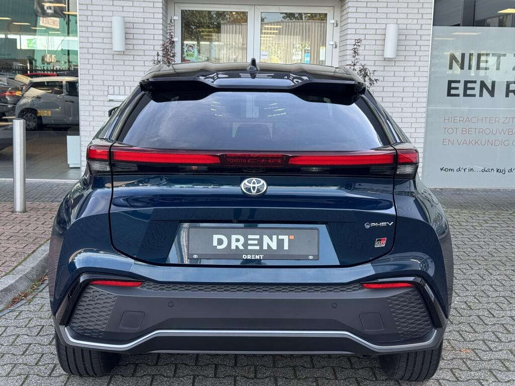 Toyota C-HR 2.0 PHEV 220 GR Sport Bi-Tone | Memory Seat | JBL | Stuurwielverw. | 19 Inch| Elektrische achterklep - Image 4