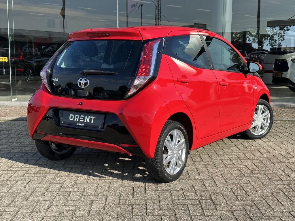 Toyota Aygo 1.0 VVT-i x-play | Airco | Camera | Lichtmetaal - Image 5