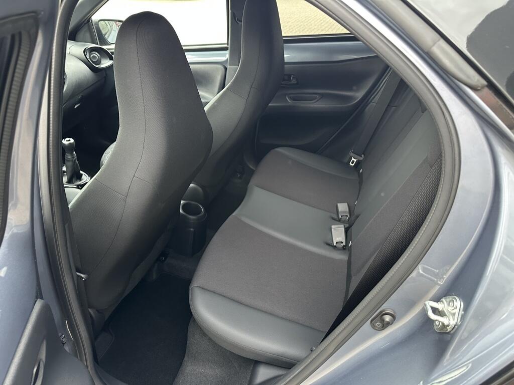 Toyota Aygo X 1.0 VVT-i MT Envy | PDC | NL Auto | CarPlay - Image 24