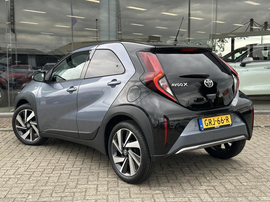 Toyota Aygo X 1.0 VVT-i MT Envy | PDC | NL Auto | CarPlay - Image 3
