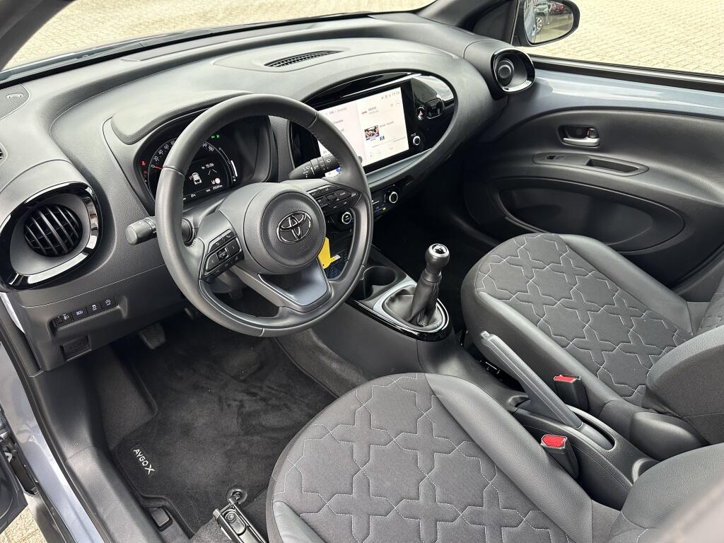 Toyota Aygo X 1.0 VVT-i MT Envy | PDC | NL Auto | CarPlay - Image 9
