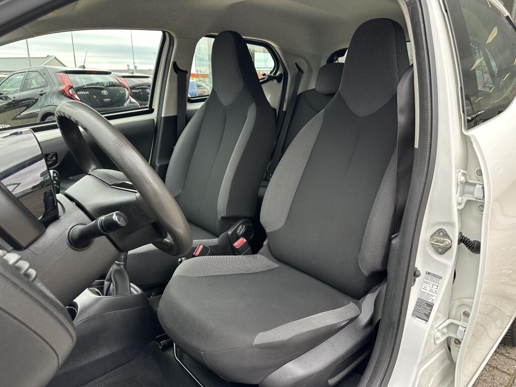 Toyota Aygo 1.0 VVT-i x-fun | Airco | Bluetooth - Image 20