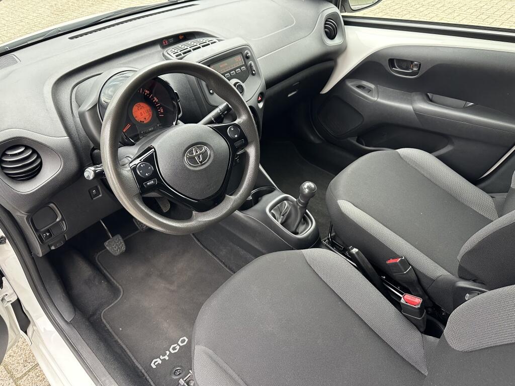 Toyota Aygo 1.0 VVT-i x-fun | Airco | Bluetooth - Image 9