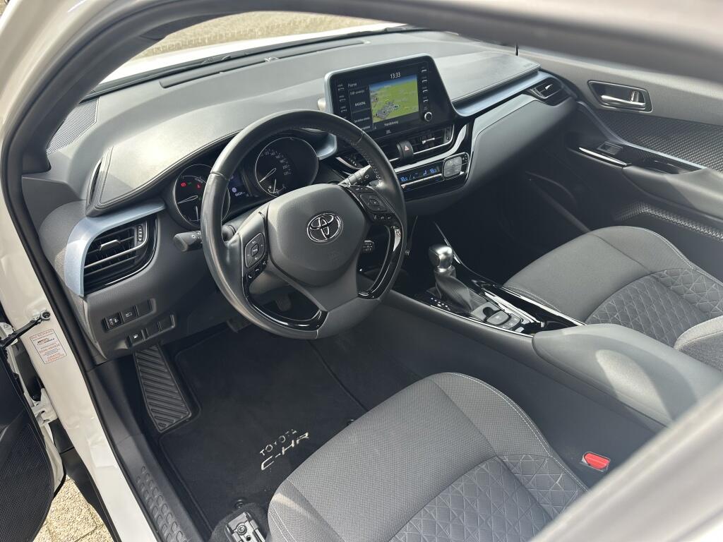 Toyota C-HR 1.8 Hybrid Style | Trekhaak | JBL | Blind Spot - Image 9