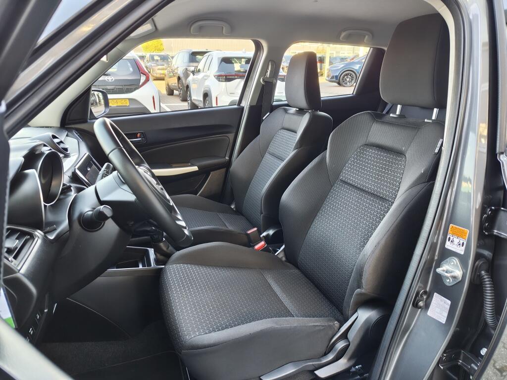 Suzuki Swift 1.2 Stijl | Keyless Start/Entry | Android Auto | Navi | Stoelverwarming - Image 28