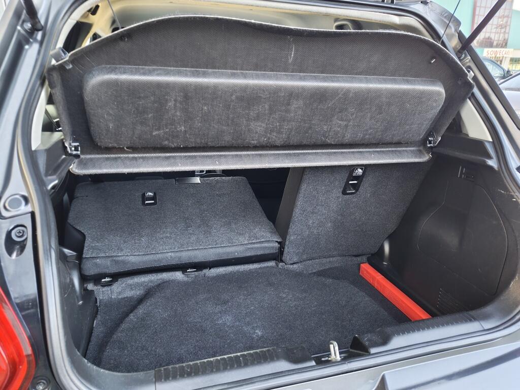 Suzuki Swift 1.2 Stijl | Keyless Start/Entry | Android Auto | Navi | Stoelverwarming - Image 33