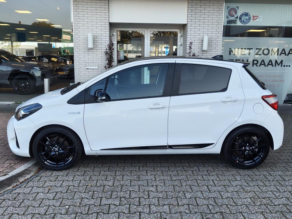 Toyota Yaris 1.5 Hybrid GR-Sport | Android Auto | Stoelverwarming | Keyless Entry - Image 3