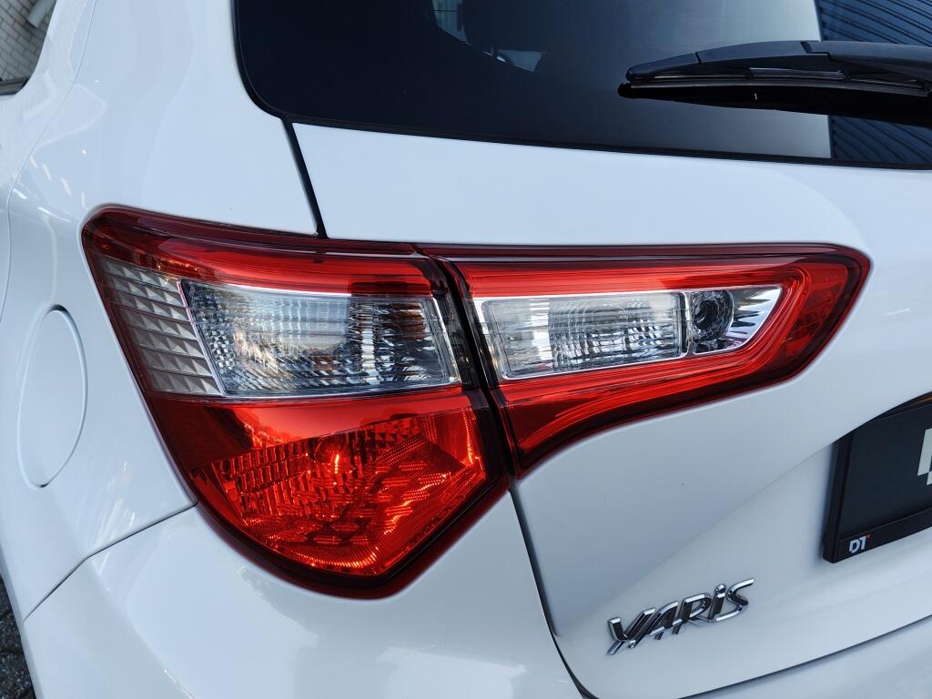 Toyota Yaris 1.5 Hybrid GR-Sport | Android Auto | Stoelverwarming | Keyless Entry - Image 36