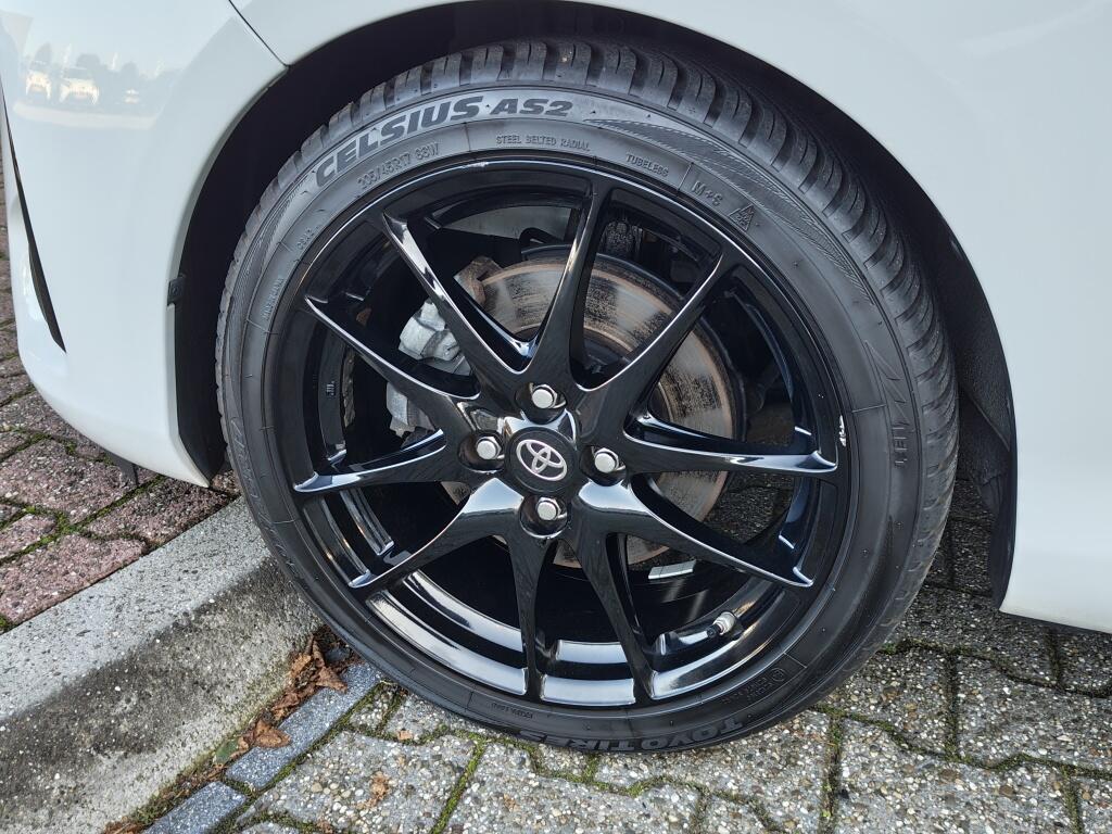 Toyota Yaris 1.5 Hybrid GR-Sport | Android Auto | Stoelverwarming | Keyless Entry - Image 39
