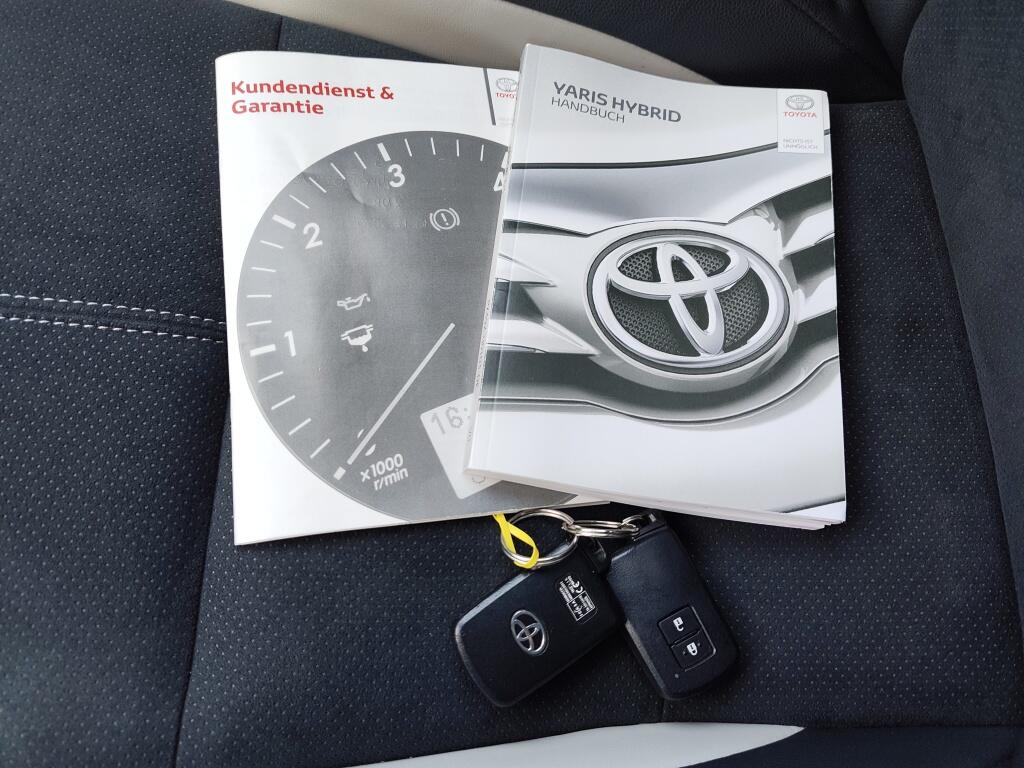 Toyota Yaris 1.5 Hybrid GR-Sport | Android Auto | Stoelverwarming | Keyless Entry - Image 41