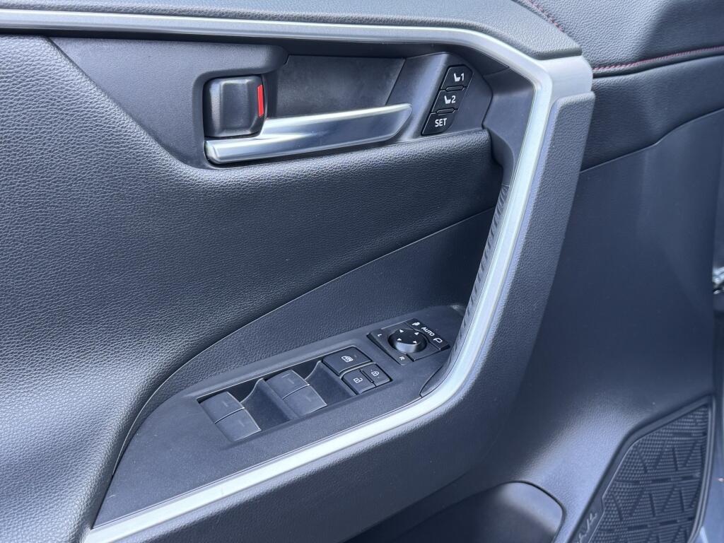 Toyota RAV4 2.5 Plug-in Hybrid Bi-Tone Plus | JBL | HUD | Leder | 360 Cam | Navi | - Image 16