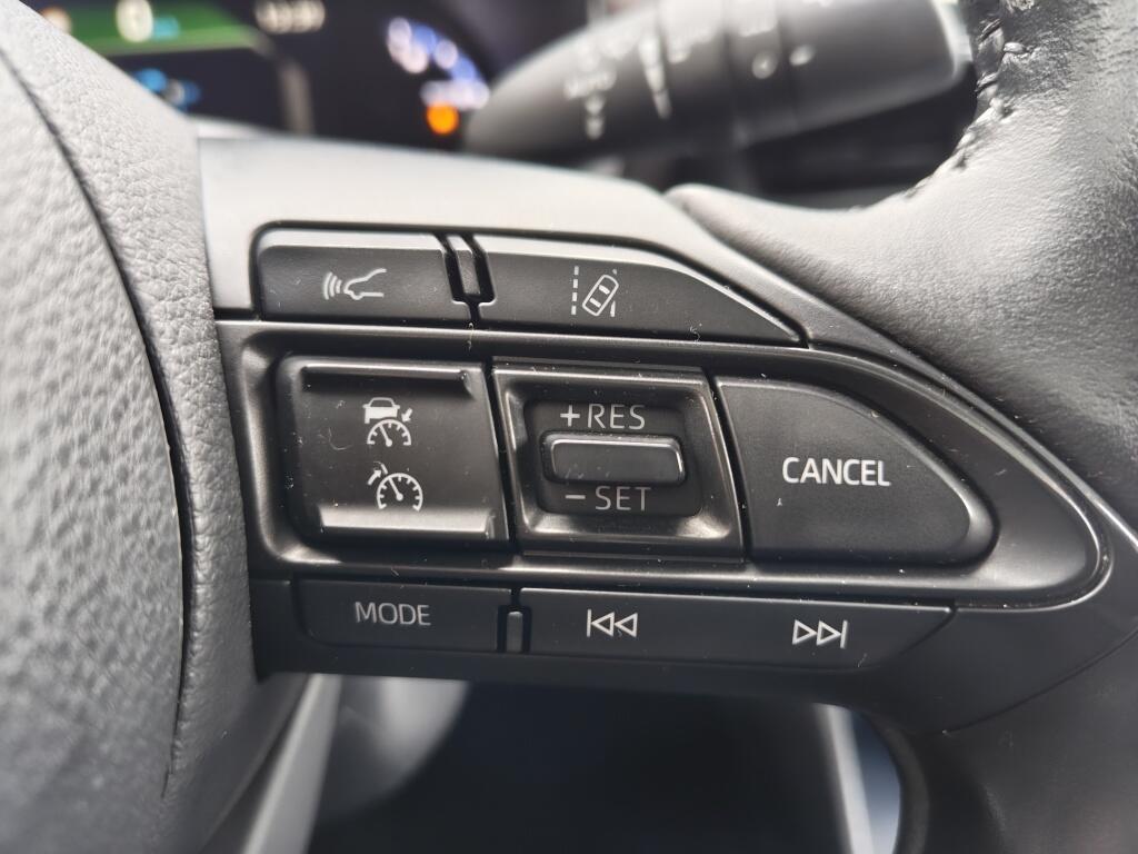 Toyota Yaris Cross 1.5 Hybrid Executive | Trekhaak | Pano | Sensoren v/a | Stoelverwarming | Keyless Entry - Image 16