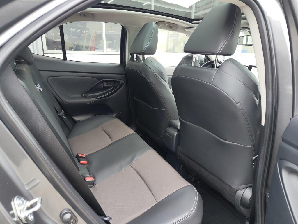 Toyota Yaris Cross 1.5 Hybrid Executive | Trekhaak | Pano | Sensoren v/a | Stoelverwarming | Keyless Entry - Image 31