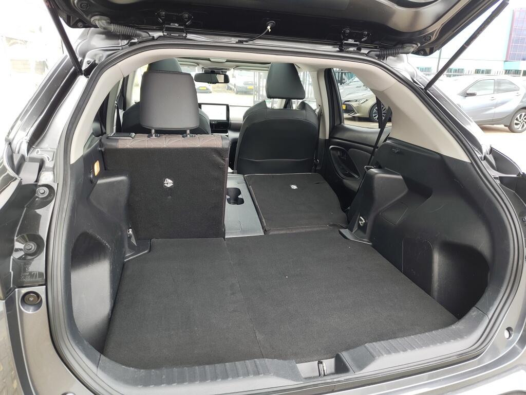 Toyota Yaris Cross 1.5 Hybrid Executive | Trekhaak | Pano | Sensoren v/a | Stoelverwarming | Keyless Entry - Image 34