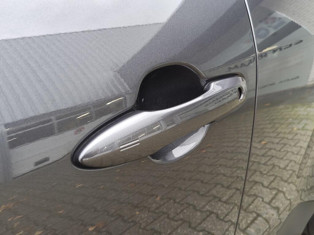 Toyota Yaris Cross 1.5 Hybrid Executive | Trekhaak | Pano | Sensoren v/a | Stoelverwarming | Keyless Entry - Image 38
