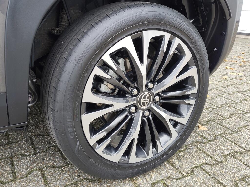 Toyota Yaris Cross 1.5 Hybrid Executive | Trekhaak | Pano | Sensoren v/a | Stoelverwarming | Keyless Entry - Image 39