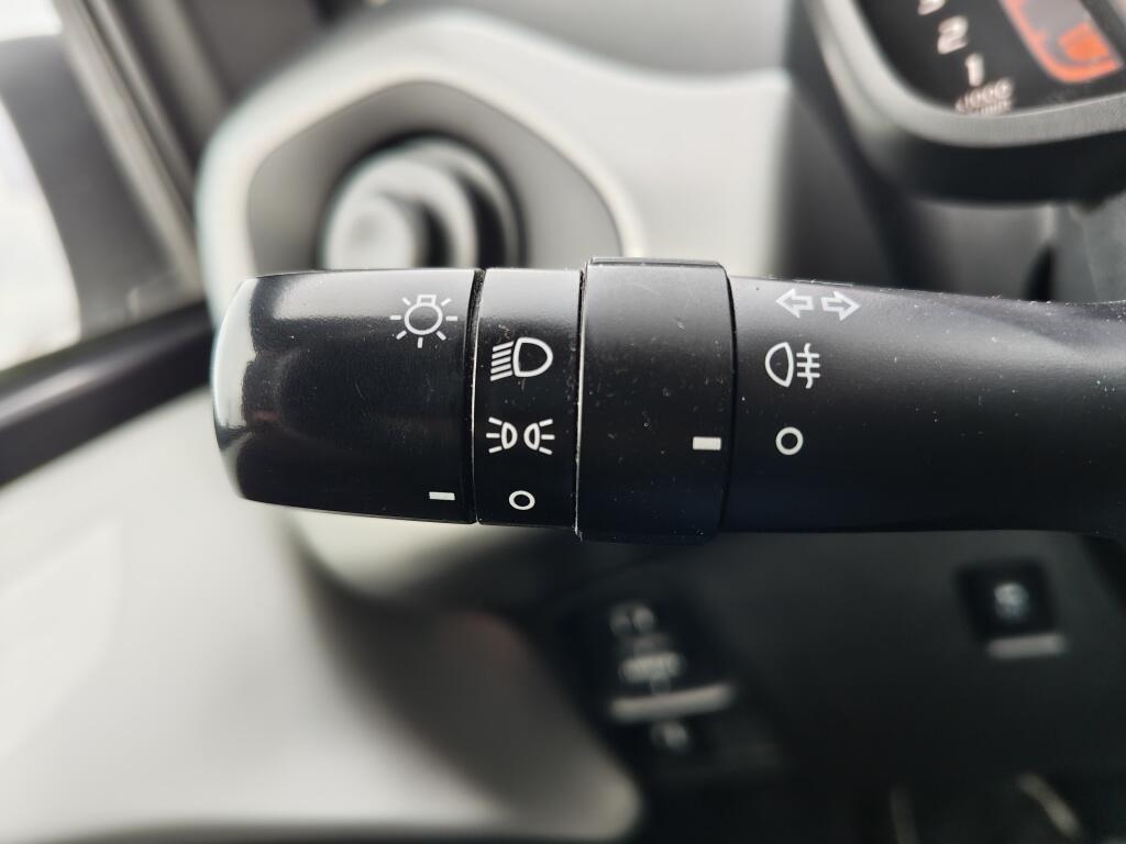 Toyota Aygo 1.0 VVT-i x-play | Airco | Toerenteller |  Achteruitrijcamera - Image 11