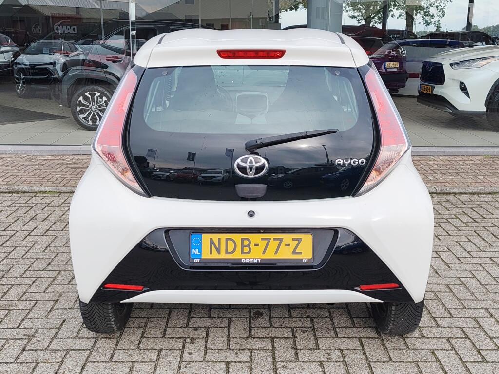 Toyota Aygo 1.0 VVT-i x-play | Airco | Toerenteller |  Achteruitrijcamera - Image 7