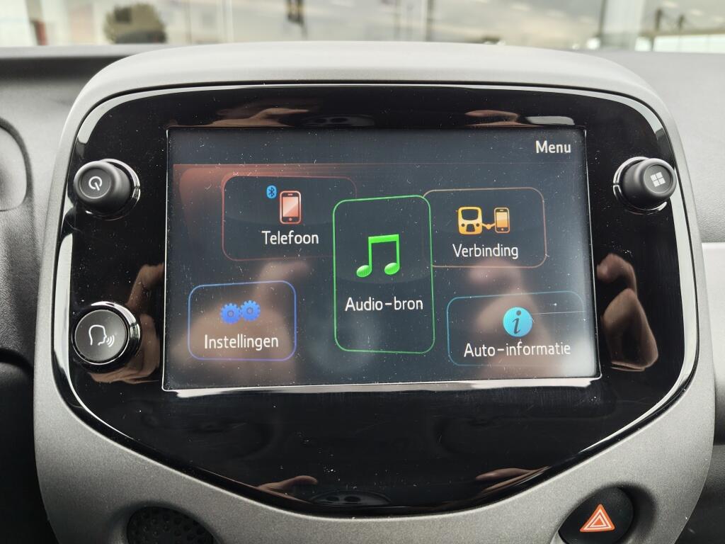 Toyota Aygo 1.0 VVT-i x-cite - Image 14