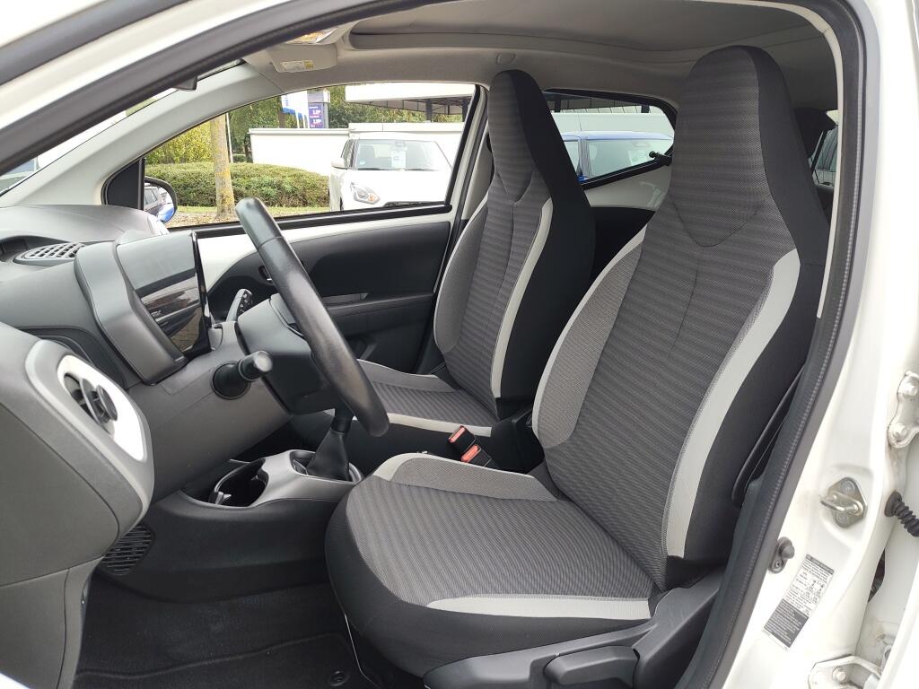 Toyota Aygo 1.0 VVT-i x-cite - Image 25