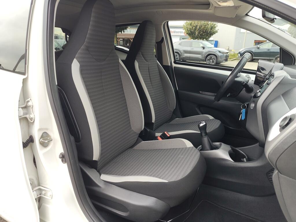 Toyota Aygo 1.0 VVT-i x-cite - Image 26