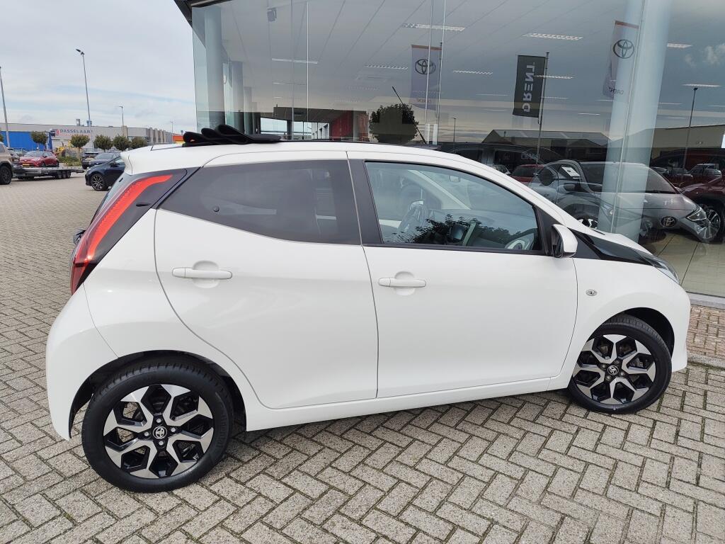 Toyota Aygo 1.0 VVT-i x-cite - Image 5