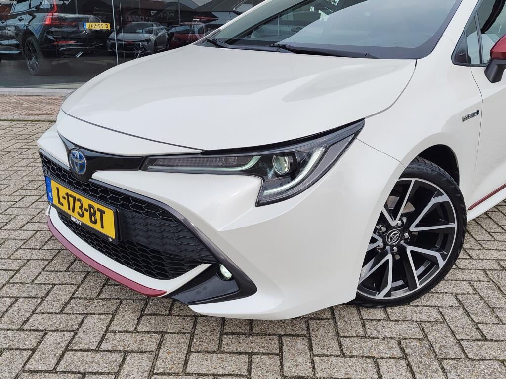 Toyota Corolla 2.0 Hybrid First Edition | El. Schuif/Kanteldak | Android Auto, Apple Carplay - Image 2