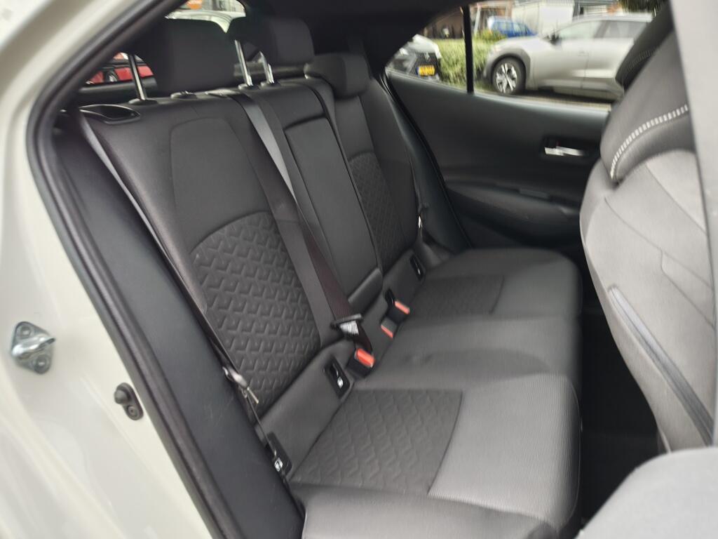 Toyota Corolla 2.0 Hybrid First Edition | El. Schuif/Kanteldak | Android Auto, Apple Carplay - Image 29