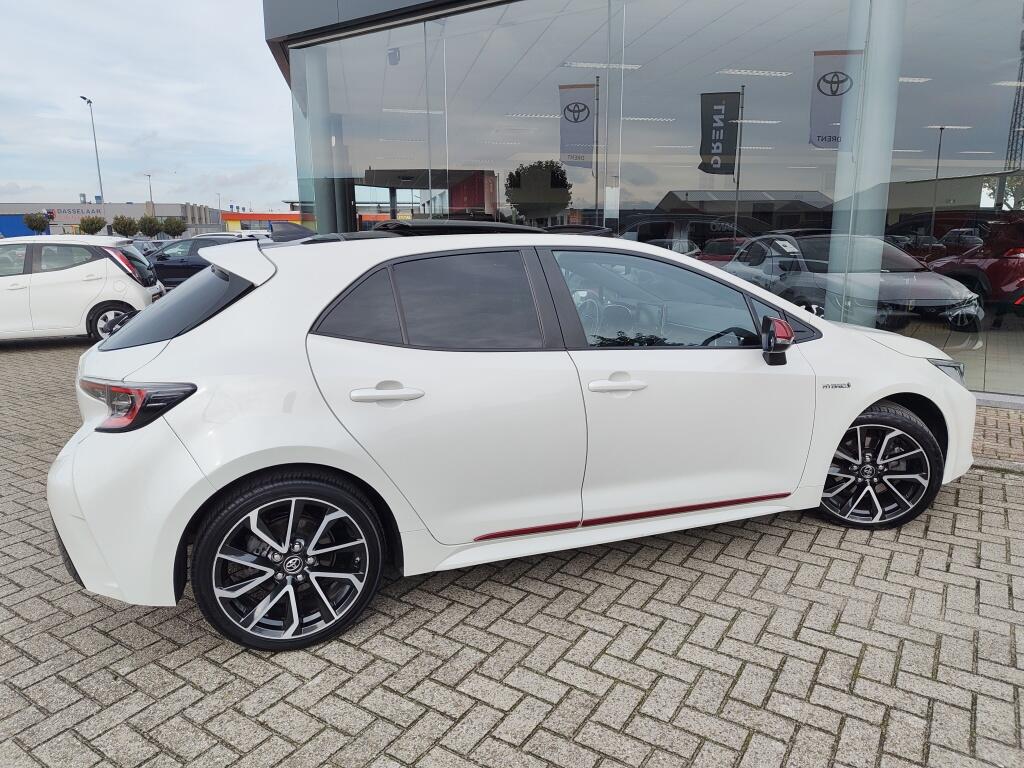 Toyota Corolla 2.0 Hybrid First Edition | El. Schuif/Kanteldak | Android Auto, Apple Carplay - Image 6