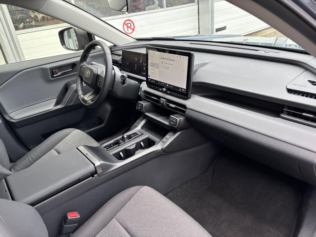 Toyota RAV4 2.5 Hybrid AWD 200 Dynamic | 2000kg Trekgew. | Sensoren v/a | - Image 31