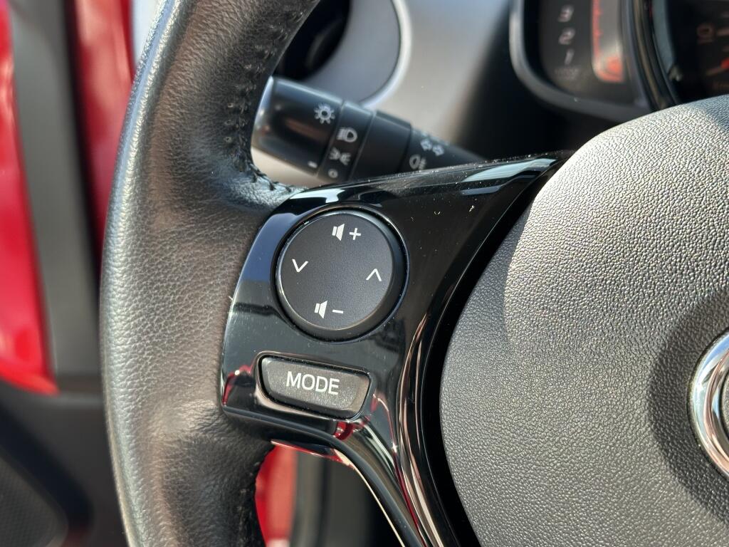 Toyota Aygo 1.0 VVT-i x-play | Airco | Camera | Lichtmetaal - Image 12