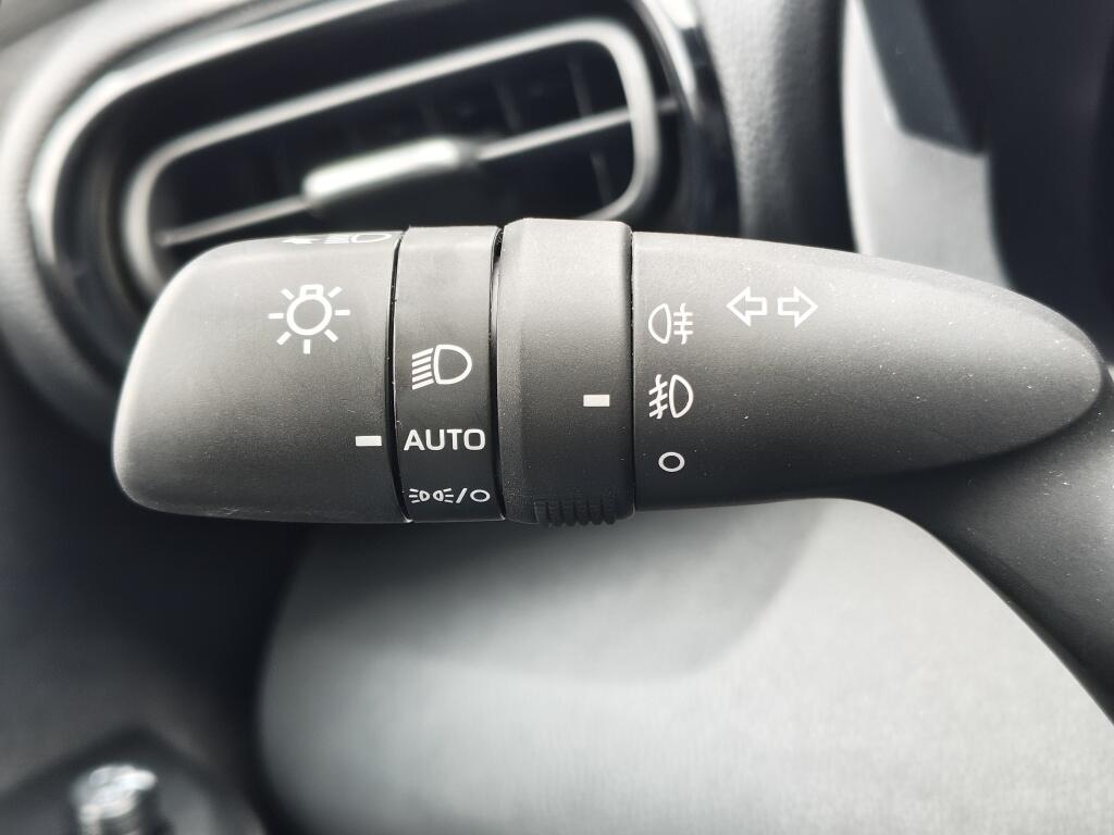 Toyota Yaris Cross 1.5 Hybrid 115 Dynamic | Sensoren v/a | Stoelverwarming | Keyless Entry - Image 10