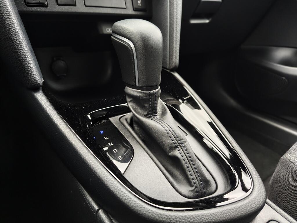 Toyota Yaris Cross 1.5 Hybrid 115 Dynamic | Sensoren v/a | Stoelverwarming | Keyless Entry - Image 19