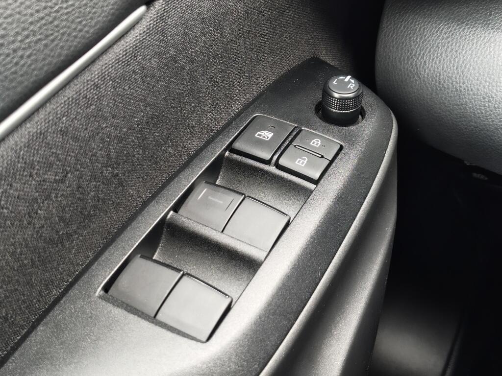 Toyota Yaris Cross 1.5 Hybrid 115 Dynamic | Sensoren v/a | Stoelverwarming | Keyless Entry - Image 21