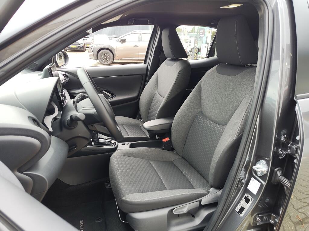 Toyota Yaris Cross 1.5 Hybrid 115 Dynamic | Sensoren v/a | Stoelverwarming | Keyless Entry - Image 22